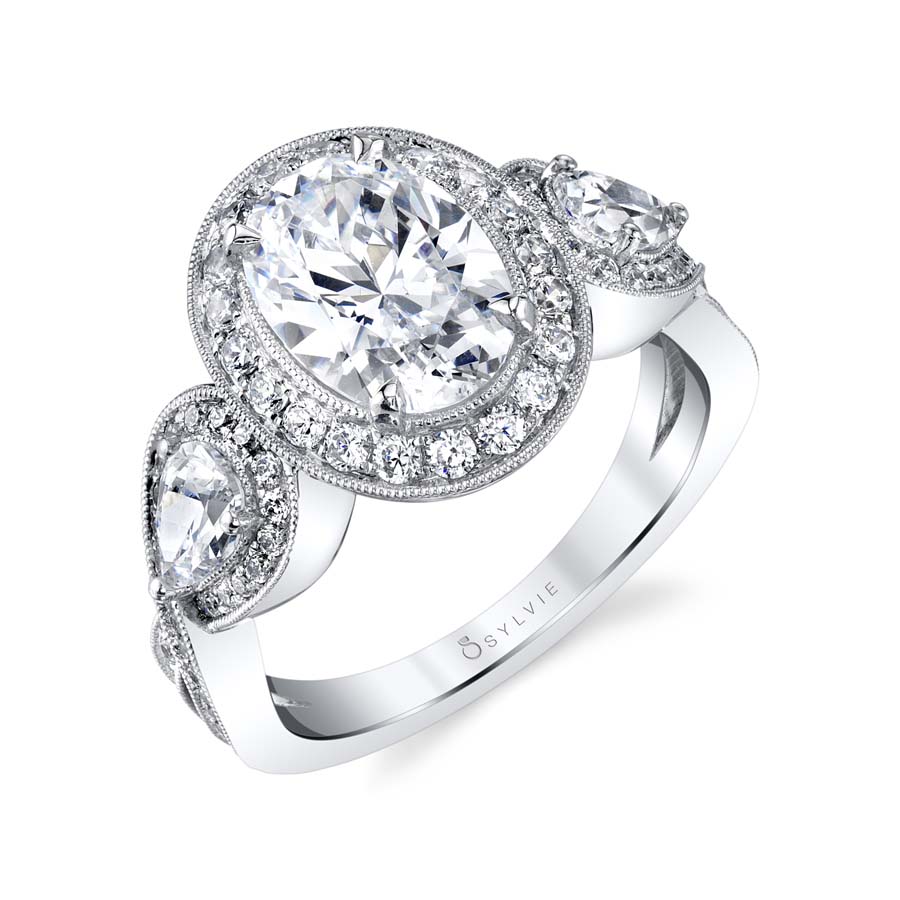 Zara - Three Stone Oval Engagement Ring