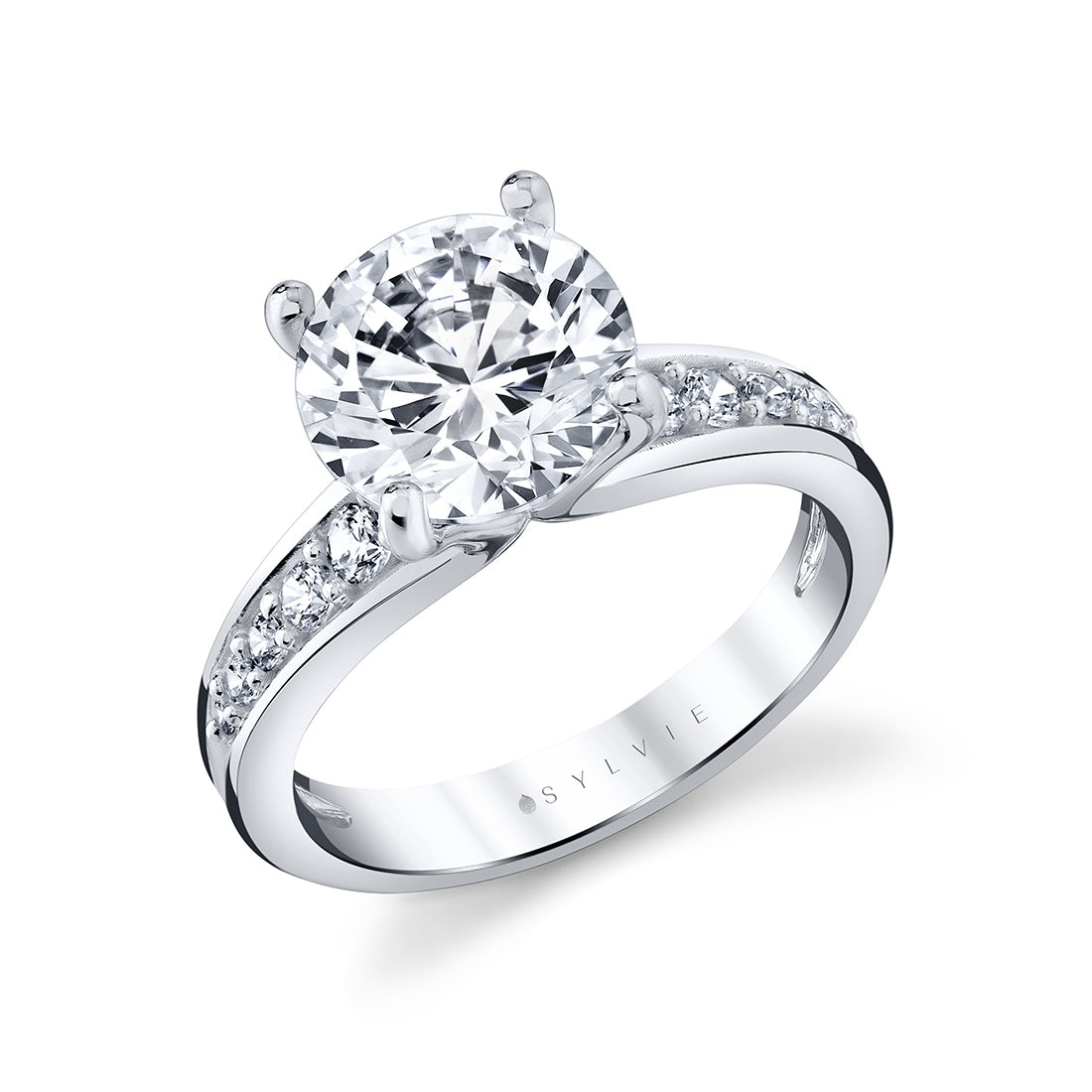 Auravie Channel Set Graduated Diamond Engagement Ring - Kalla